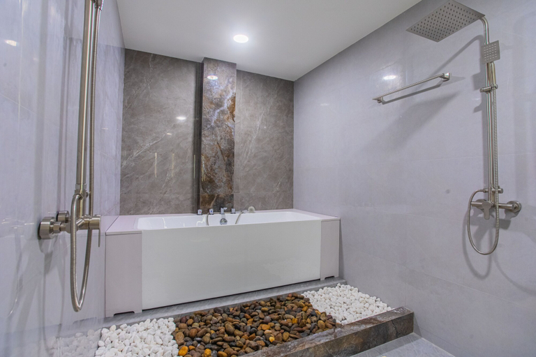 Bathroom 3, Lonuhiri at Dhigurah