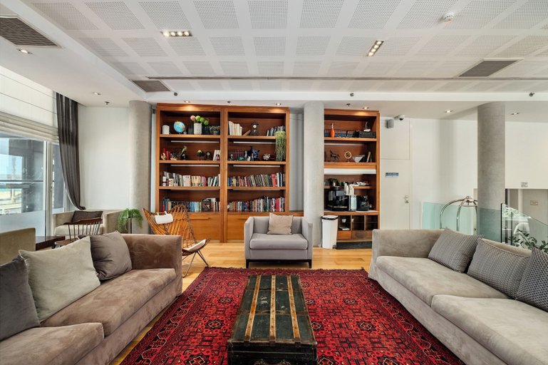 Lobby lounge, Beachfront Bliss by Sea N' Rent