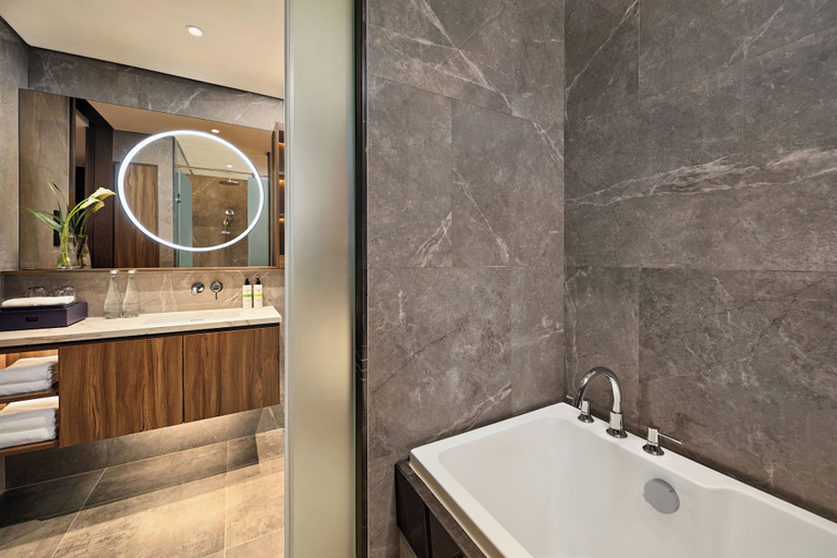 Bathroom 5, Pullman Hai Phong Grand Hotel, Ngô Quyền