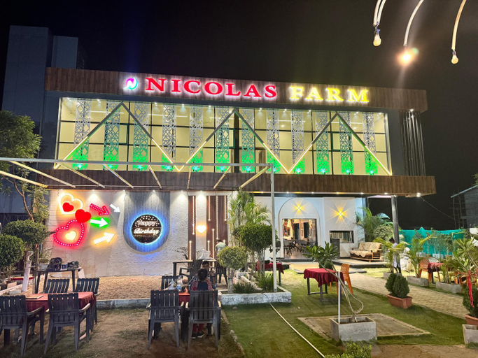 Food & Drinks 5, Nicolas Farm & Resort, Nagpur