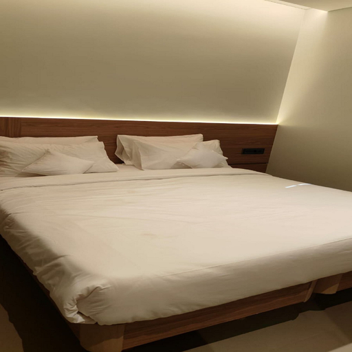 Room 4, THE BOHOO 99, Mumbai Suburban