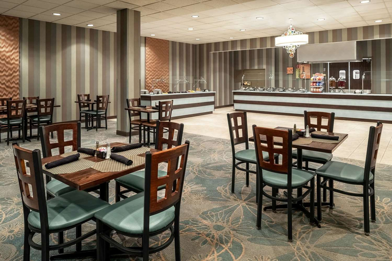 Food & Drinks 4, Wyndham Springfield City Centre, Sangamon