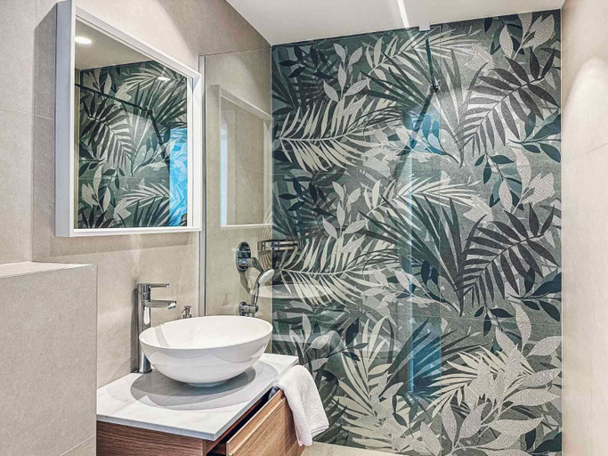 Bathroom 4, Circel of 2, Belgrade