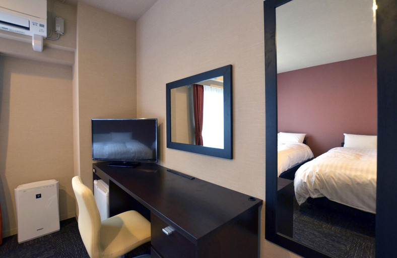 Bedroom 3, Kikitsu Station Hotel, Isahaya