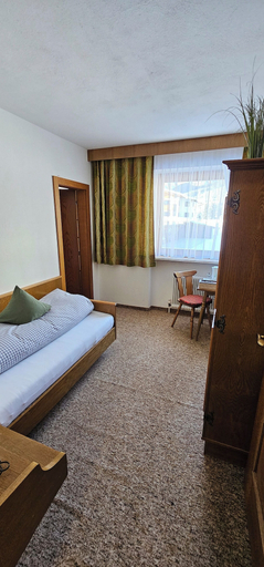 Bedroom 2, Pension Edi, Innsbruck Land