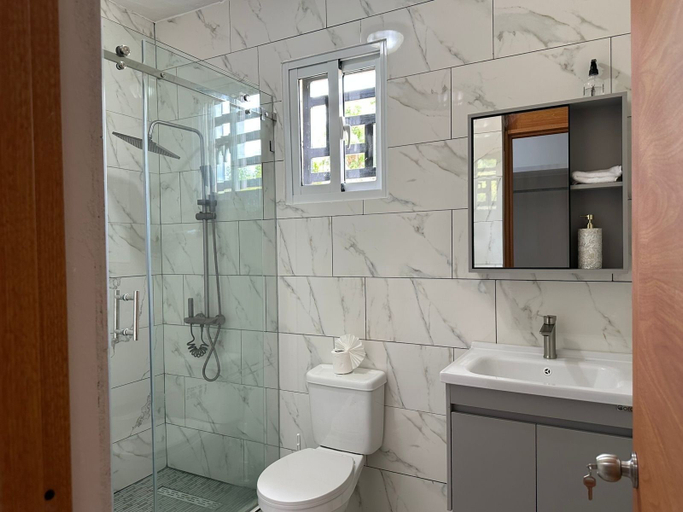 Bathroom 3, Finca El Encanto, Santa Bárbara de Samaná