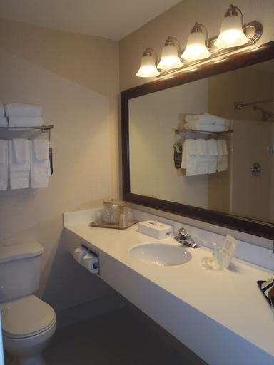 Bathroom 5, Comfort Inn & Suites Dayville - Killingly Industrial Park, Windham