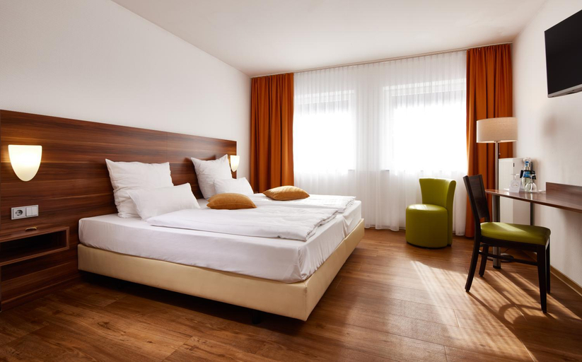 Bedroom 3, ante porta DAS STADTHOTEL, Trier