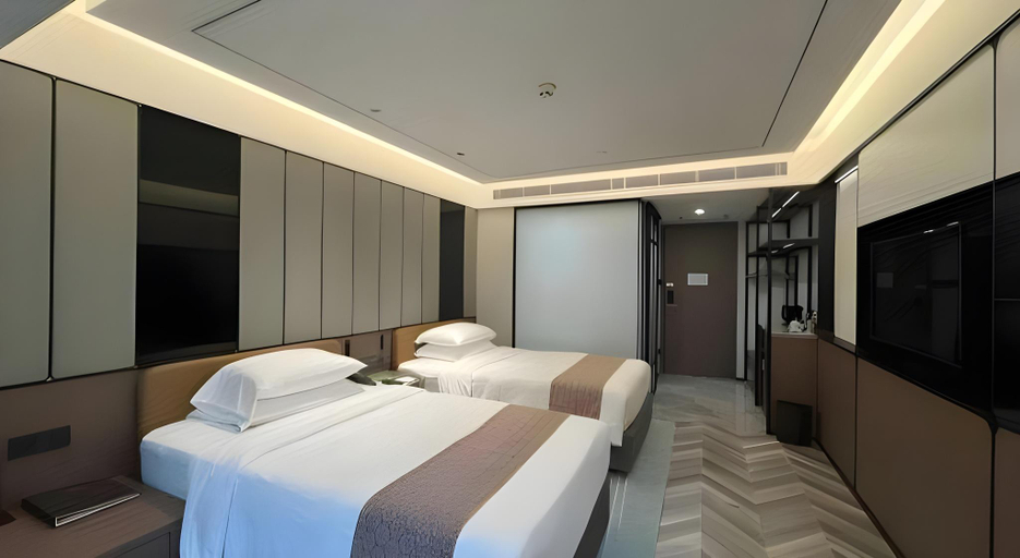 Bedroom 3, Emperor Hotel, Macao