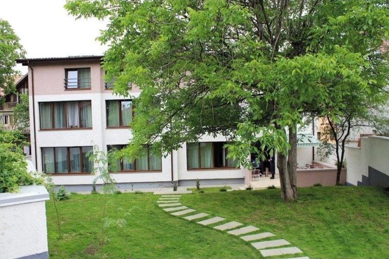 Others 3, Studio ApartCity, Brasov