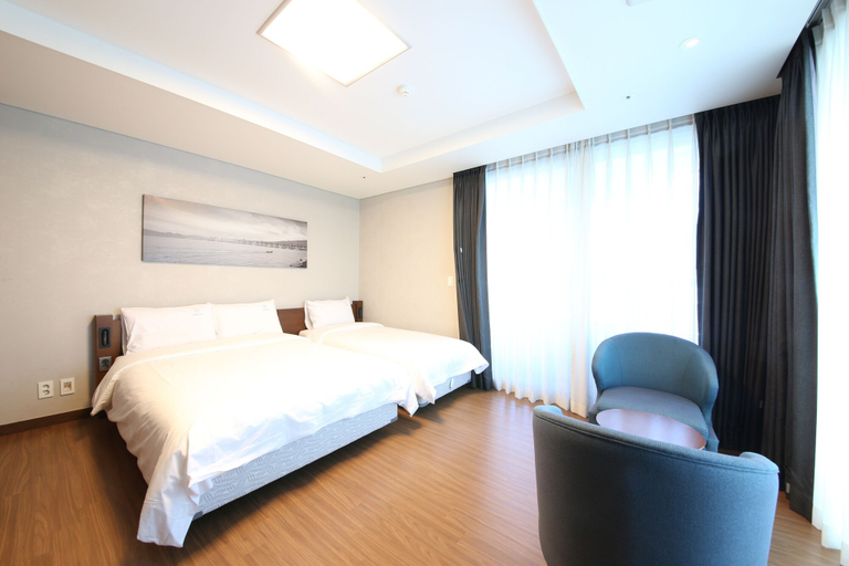 Bedroom 2, W Residence Hotel Haeundae, Haeundae