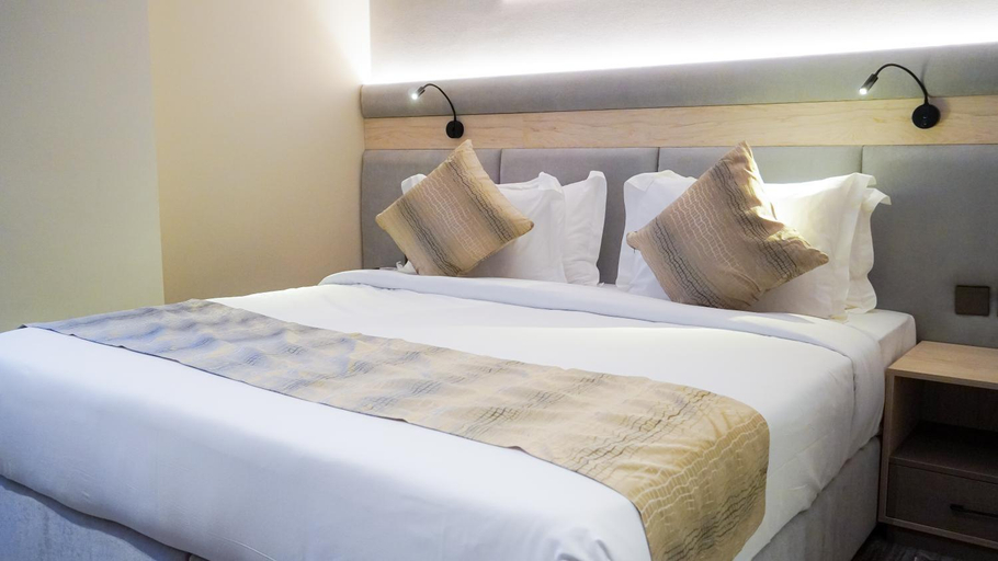 Bedroom 4, Amriya Hotel, Al Madinah Al Munawwarah
