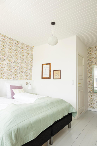 Bedroom 2, Kallehavegaard Badehotel uden morgenmad, Hjørring