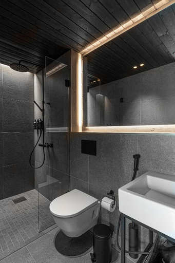 Bathroom 4, The Baro, Uusimaa