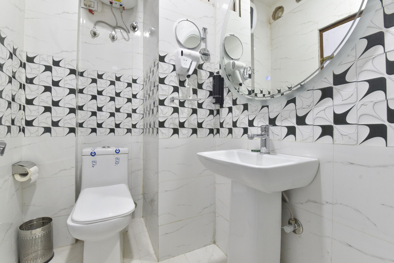 Bathroom 5, Hotel Priyaj, Jaipur