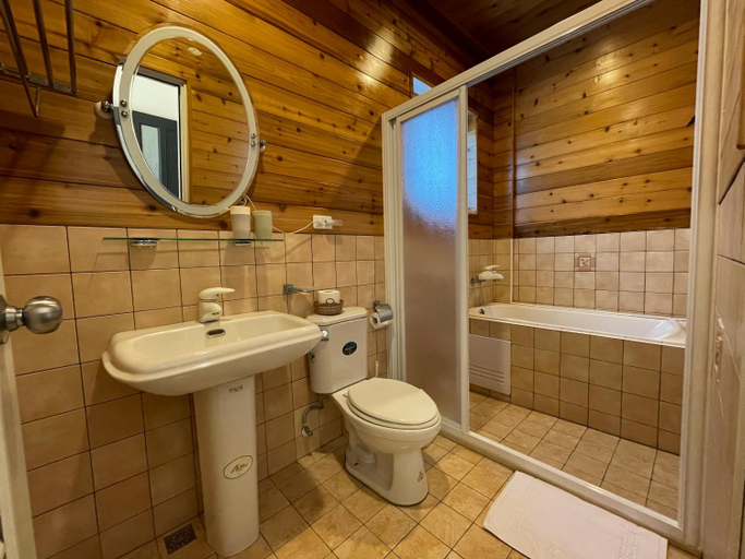 Bathroom 3, View on View B & B, Nantou