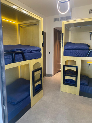 Room 5, Urban Panda Hostel World Trade Centre, Dubai