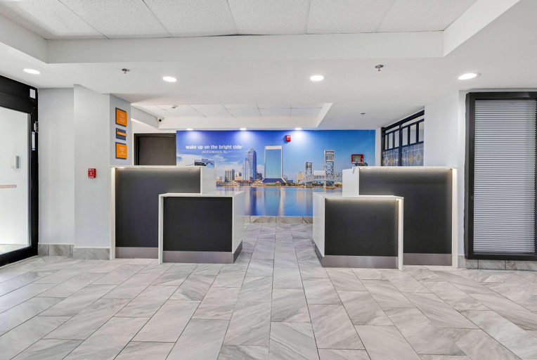 Public Area 3, La Quinta Inn & Suites Jacksonville Mandarin, Duval