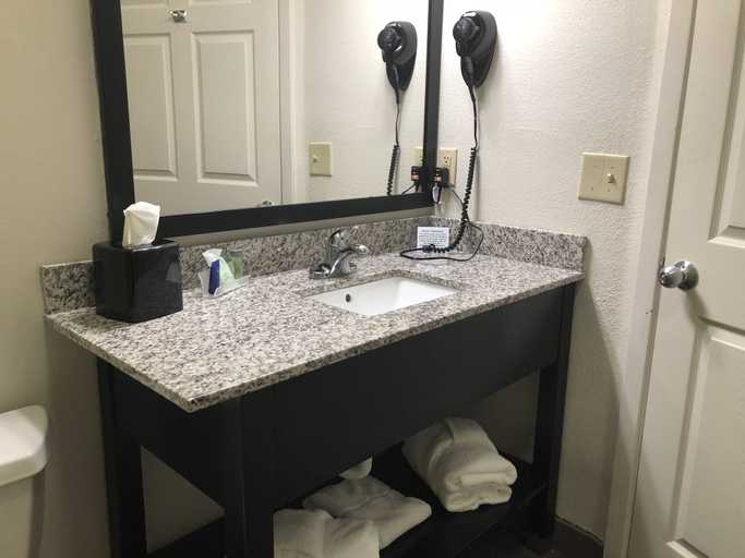 Bathroom 4, Sleep Inn Hardeeville - I-95, Jasper