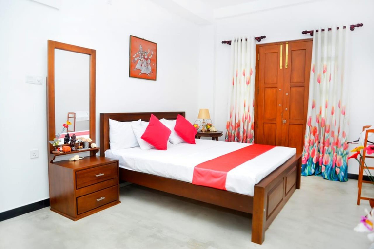 Bedroom 2, Wild Heaven Beach Villa, Galle Four Gravets