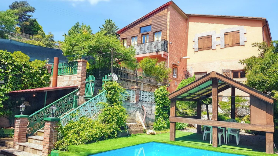View 3, Spacious villa with private pool in La Puebla de Castro, Huesca