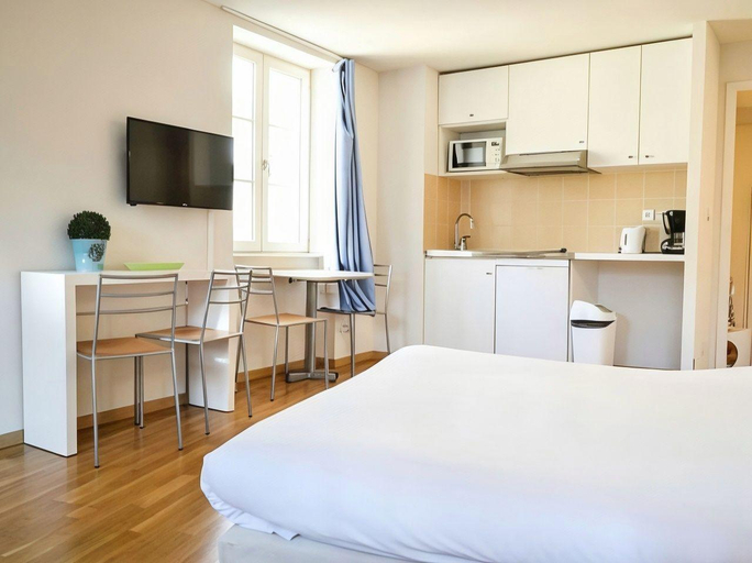 Bedroom 2, Residhotel Vieux Port, Bouches-du-Rhône