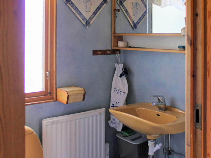 Bathroom 3, Scenic Lakeside Cottage-By Traum, Lidköping