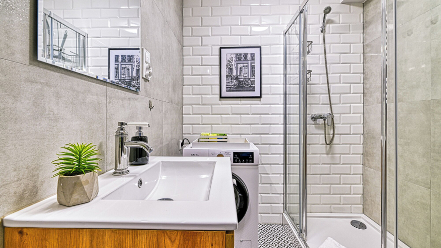 Bathroom 2, Apartamenty Sun & Snow Pod Ratuszem, Jelenia Góra City