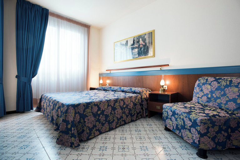 Bedroom 4, Aparthotel Holiday, Venezia