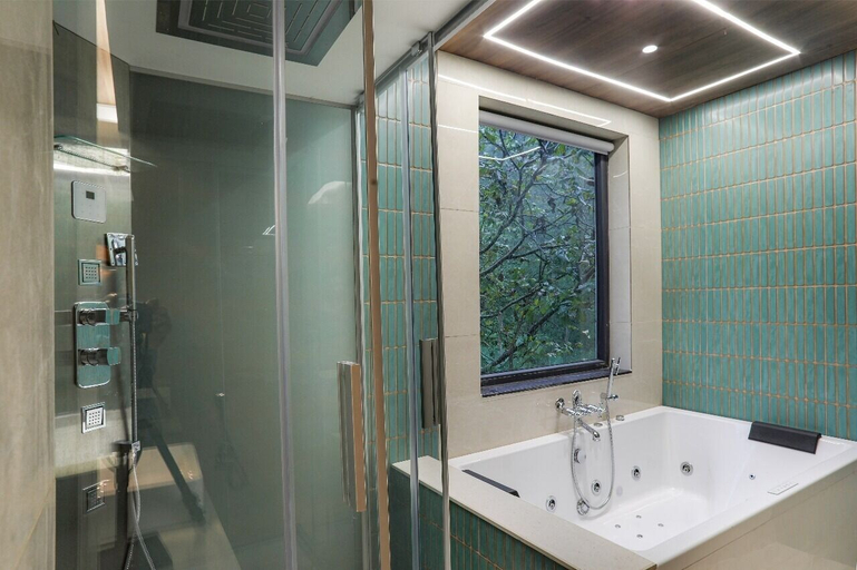 Bathroom 3, Ensober Kainchi Dham, Nainital