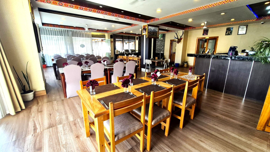 Food & Drinks 5, Hotel Ugyen, Chang