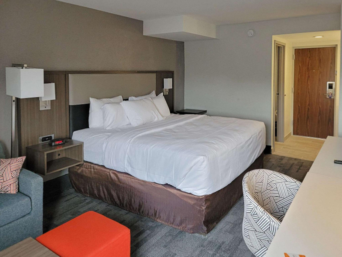 Bedroom 3, Comfort Inn & Suites Wyomissing Reading, Berks