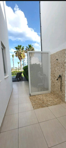 Others 3, Villa Sorelle