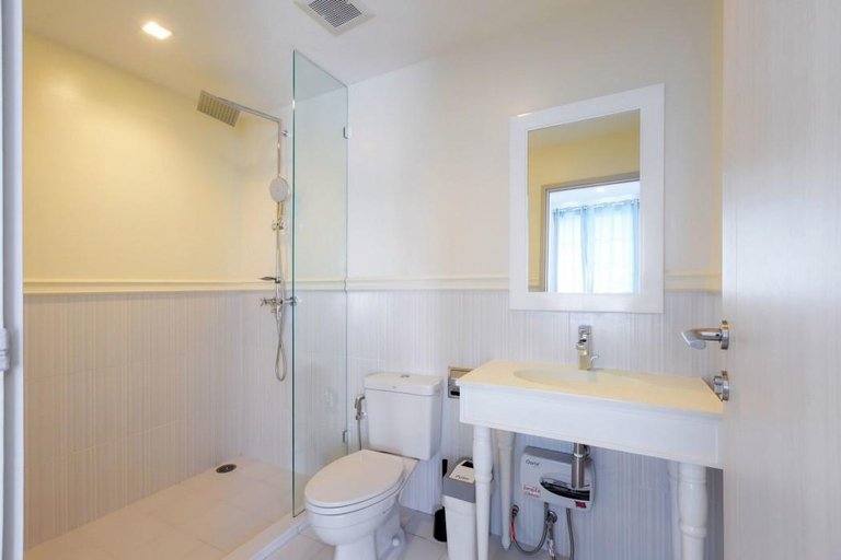 Bathroom 3, Summer HuaHin Condominium, Hua Hin