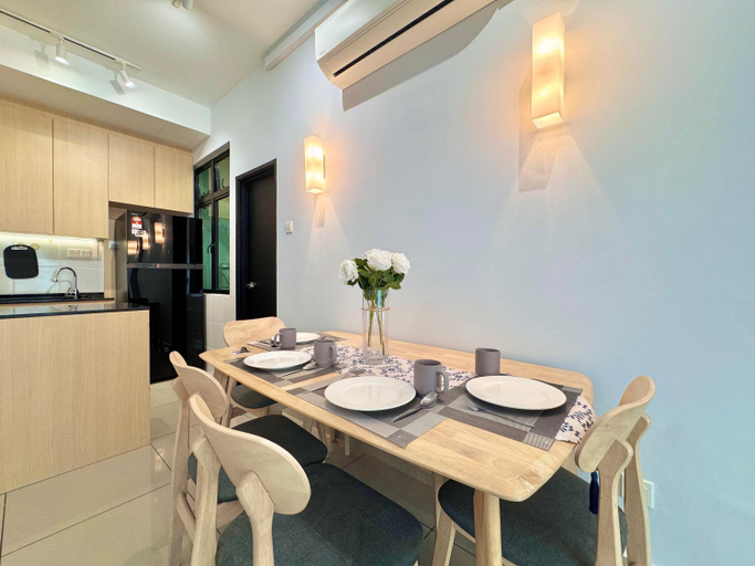 Others 4, D'Chill Suite【Austin Regency】Netflix, Johor Bahru