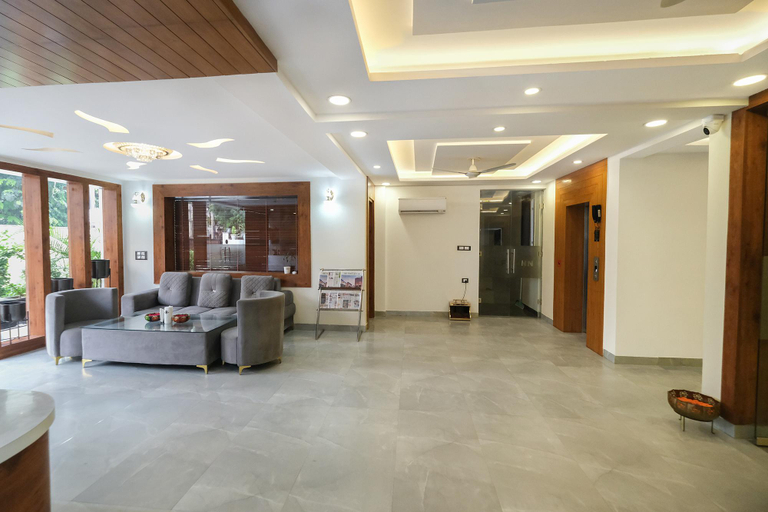 Public Area 2, Hotel Golf Inn, Gurgaon