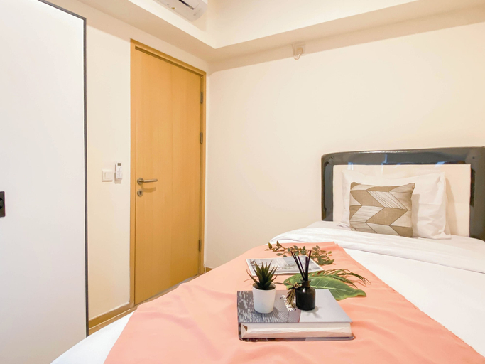 Room 4, Good Deal 2Br At Meikarta Apartment, Cikarang