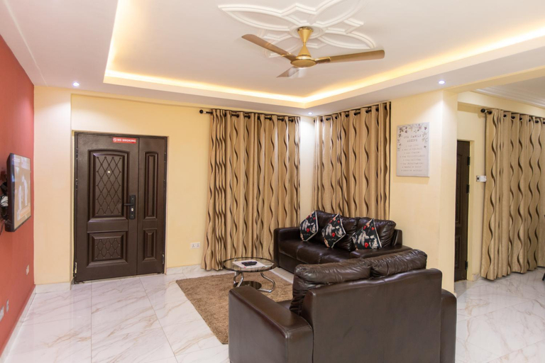 Others 3, Washington Apartments - Accra, Accra