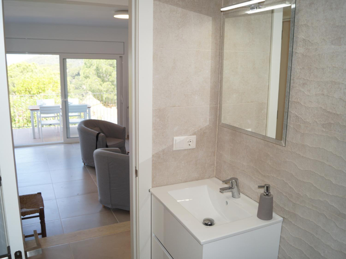 Bathroom 3, Wastl, Girona