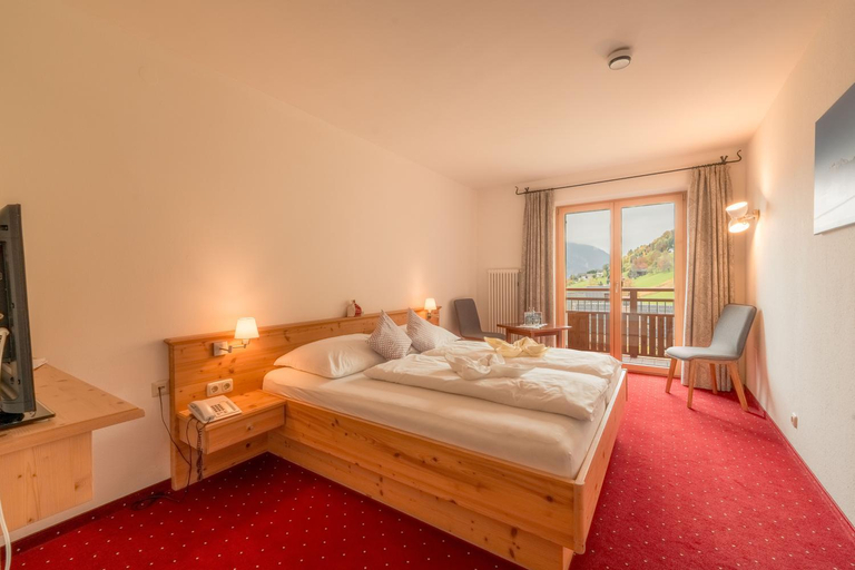 Bedroom, Hotel Bergerhof, Bludenz