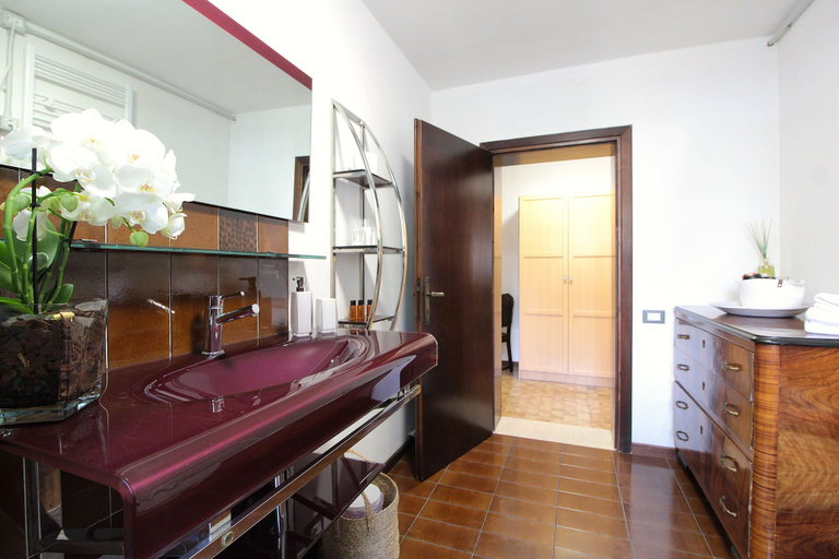 Bathroom 4, Villa Rosa Apartment, Treviso
