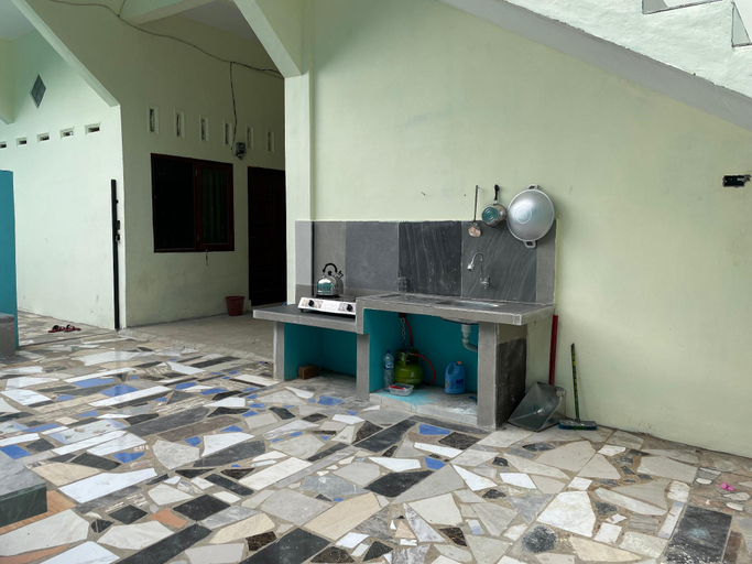 Kitchen 2, Zalfa Homestay Binjai, Binjai