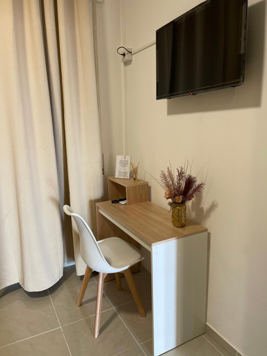 Others 2, Mura Guest Room, Oristano
