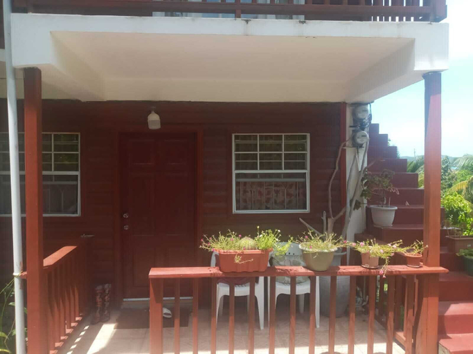 Front of property 2, Cyn Wooden Splendor