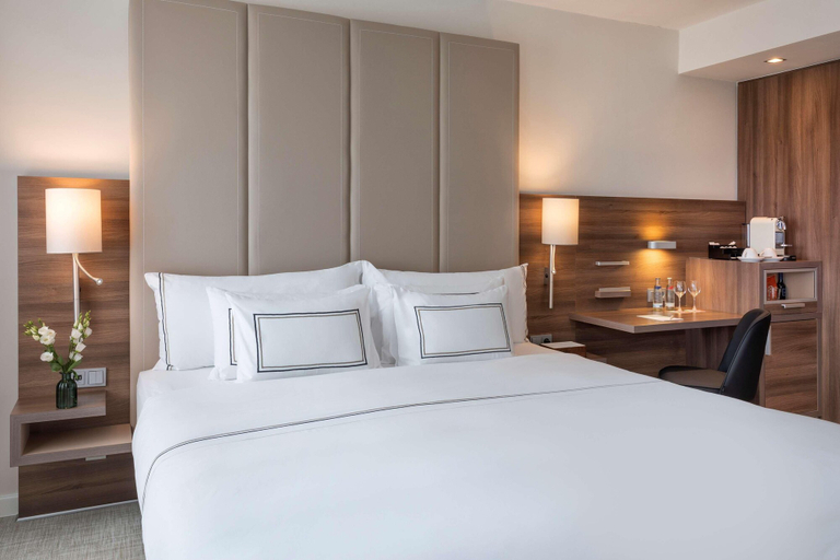 Bedroom 2, Meliá Düsseldorf, Düsseldorf