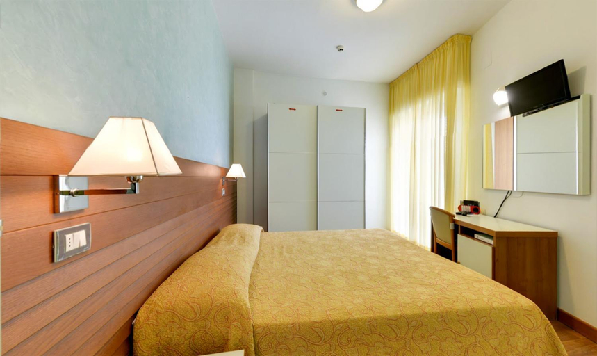 Bathroom 3, Hotel Margareth, Rimini