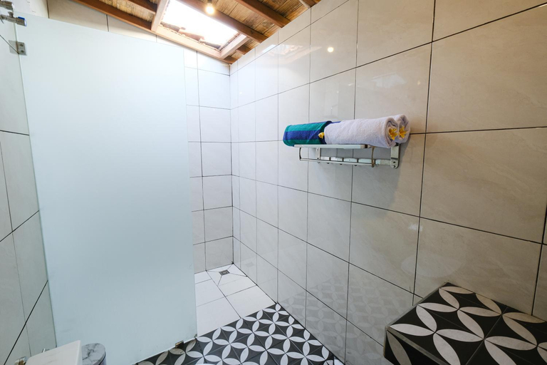 Bathroom 5, GreenBali Guest house, Badung