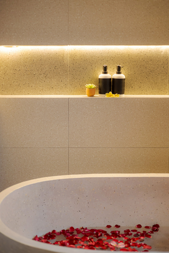 Bathroom 5, Vin Villa Kerobokan 2BR with Private Pool, Denpasar