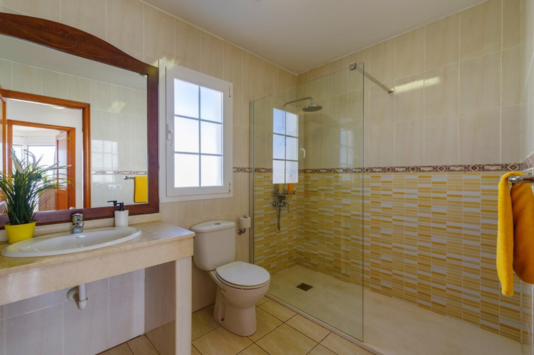 Bathroom 3, Villa Togio by Villa Plus, Las Palmas