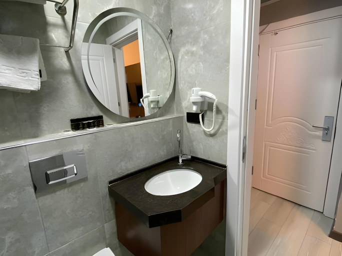 Bathroom 4, Med Life Hotel İstanbul Airport, Arnavutkoy